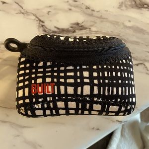 Built Neoprene Camera case with interior pocket